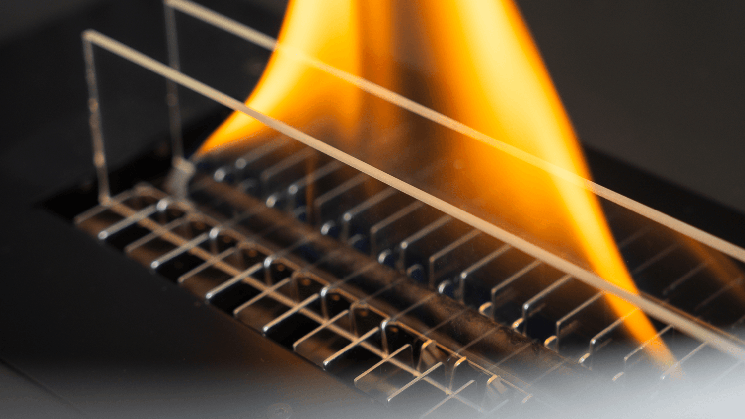 De gevaren van bio-ethanol en het veilige alternatief: Tenderflame - Tenderflame