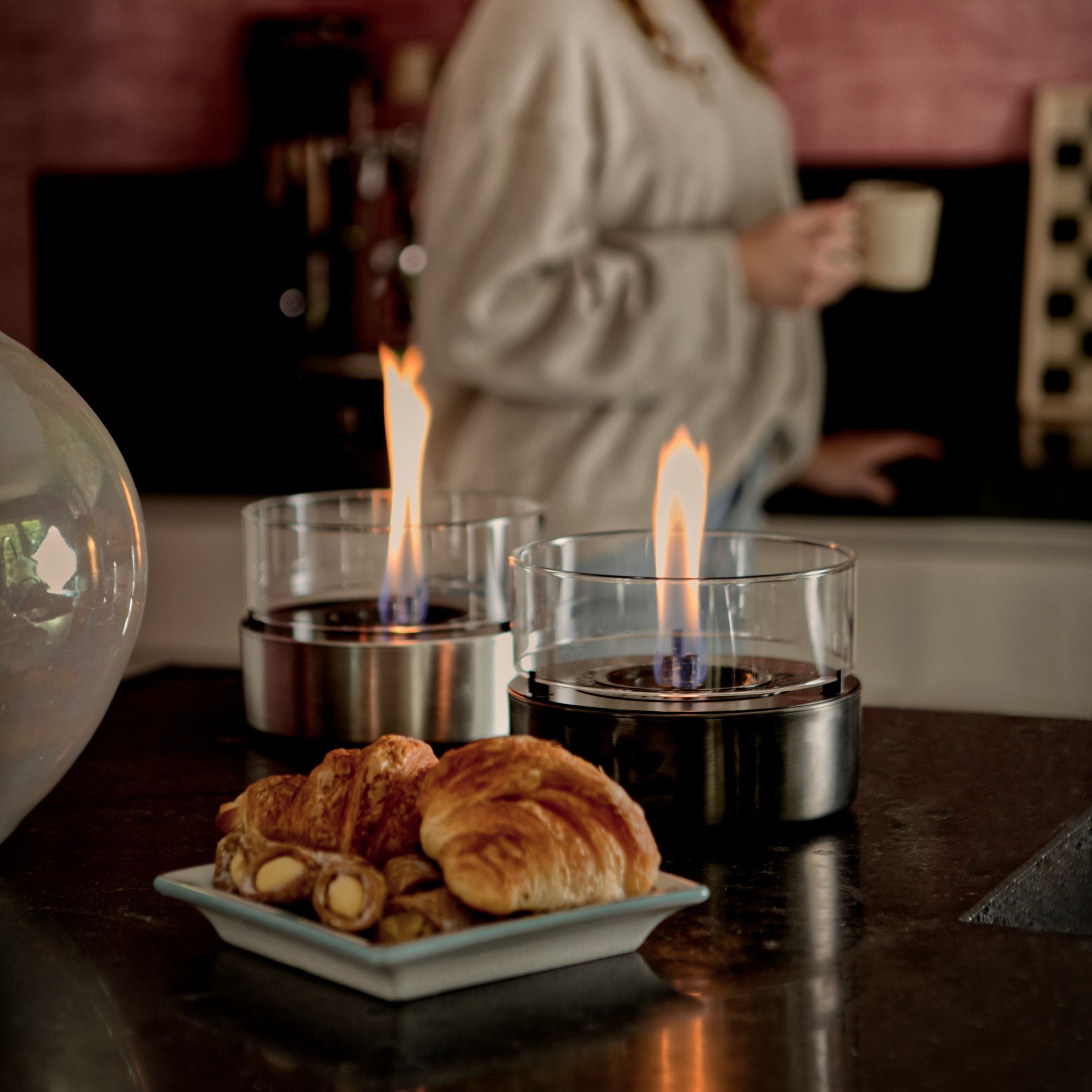 Café 18 Gun Metal Brushed Steel