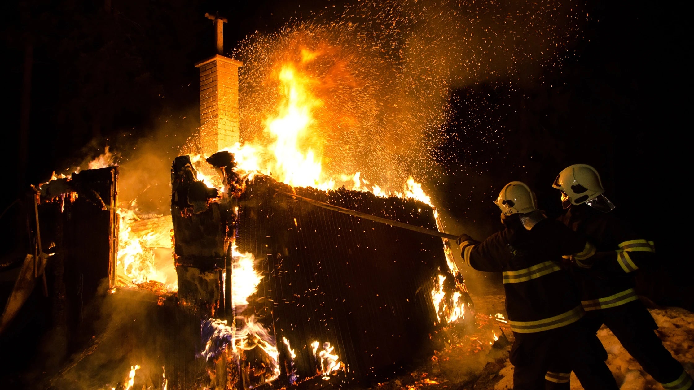 Brand in huis voorkomen, brandend huis