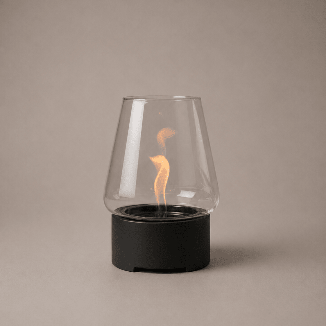 Magnolia Natural Concrete Black - Tenderflame