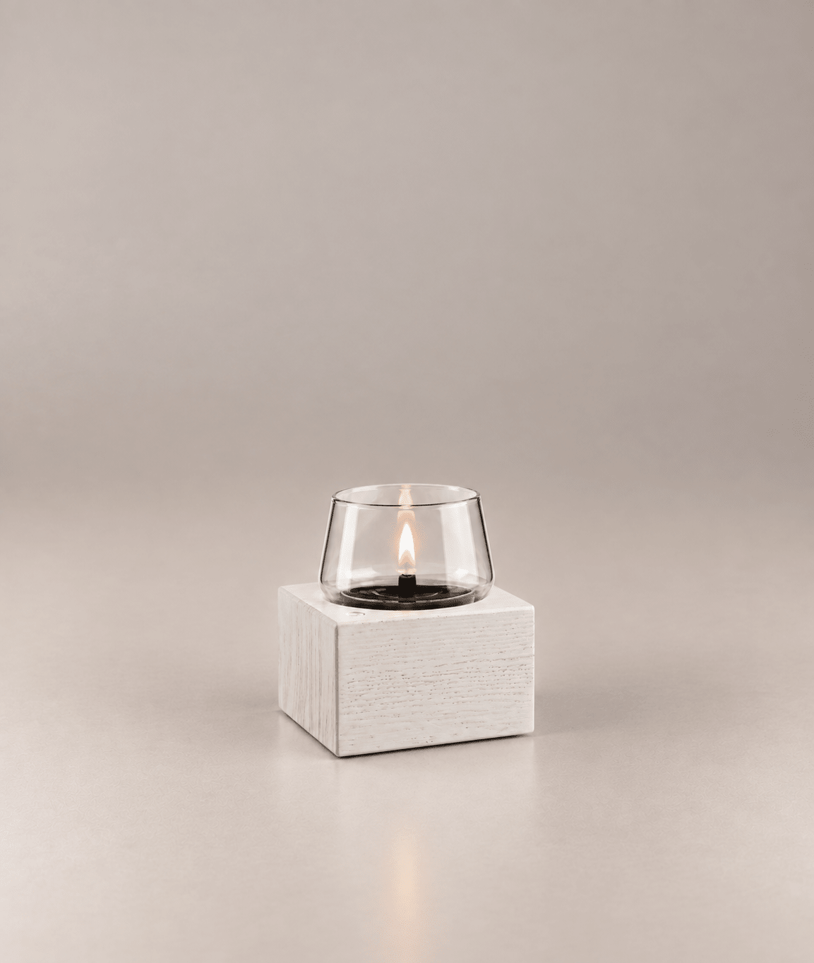 Poppy 14 White - Tenderflame