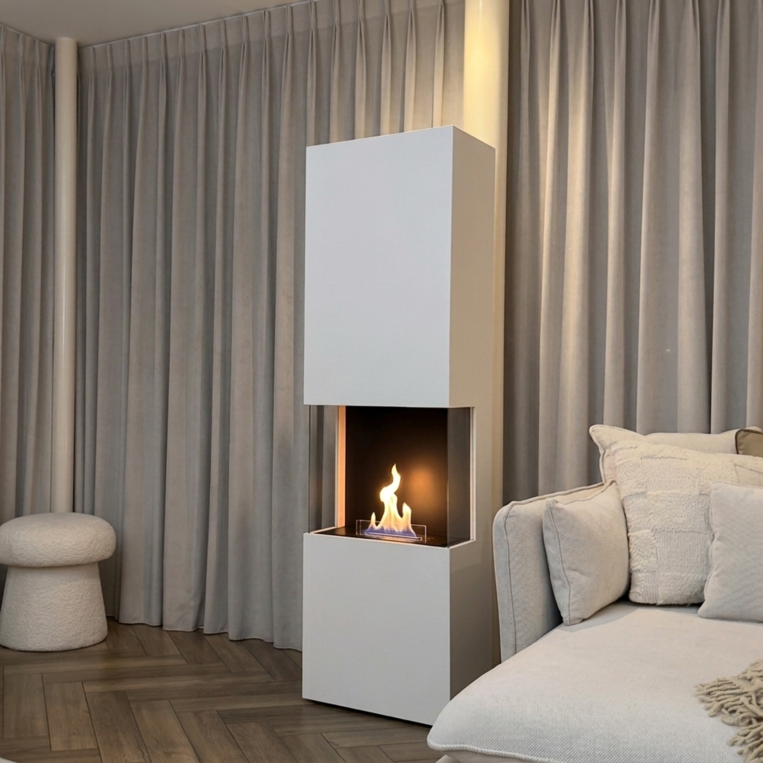 Indie Freestanding
